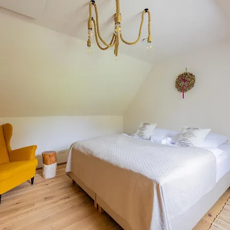 Teatralna1 Prázdninový dům *